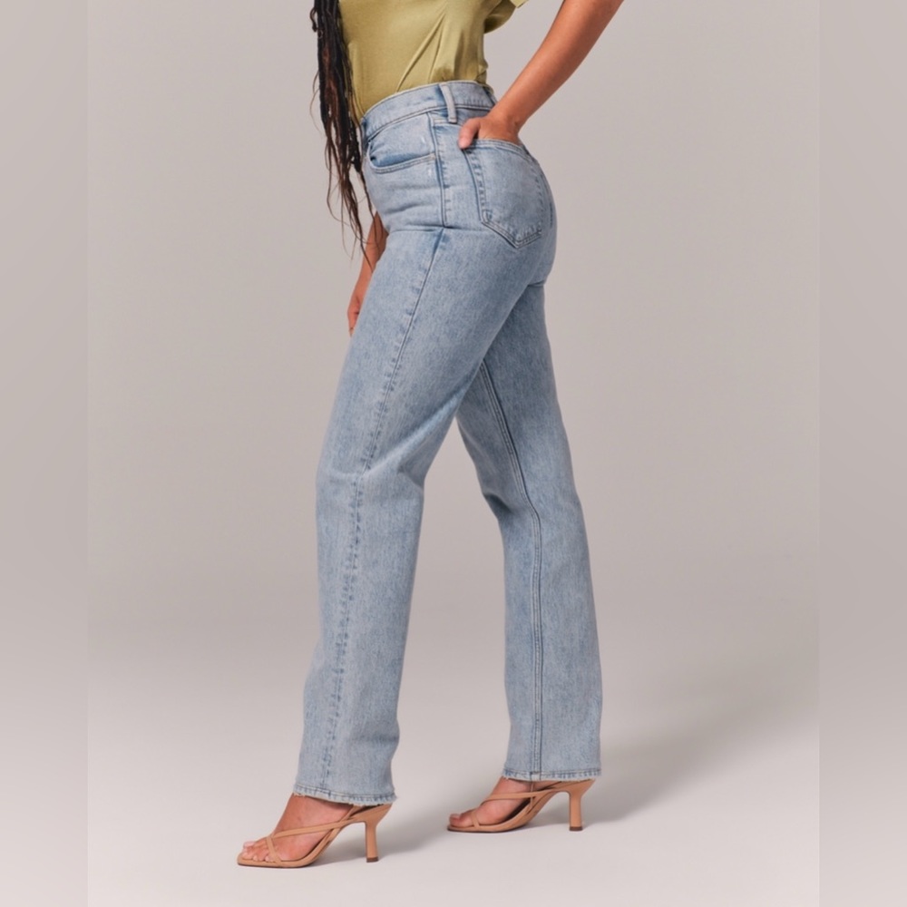 Curve Love Ultra High Rise 90s Straight Jean